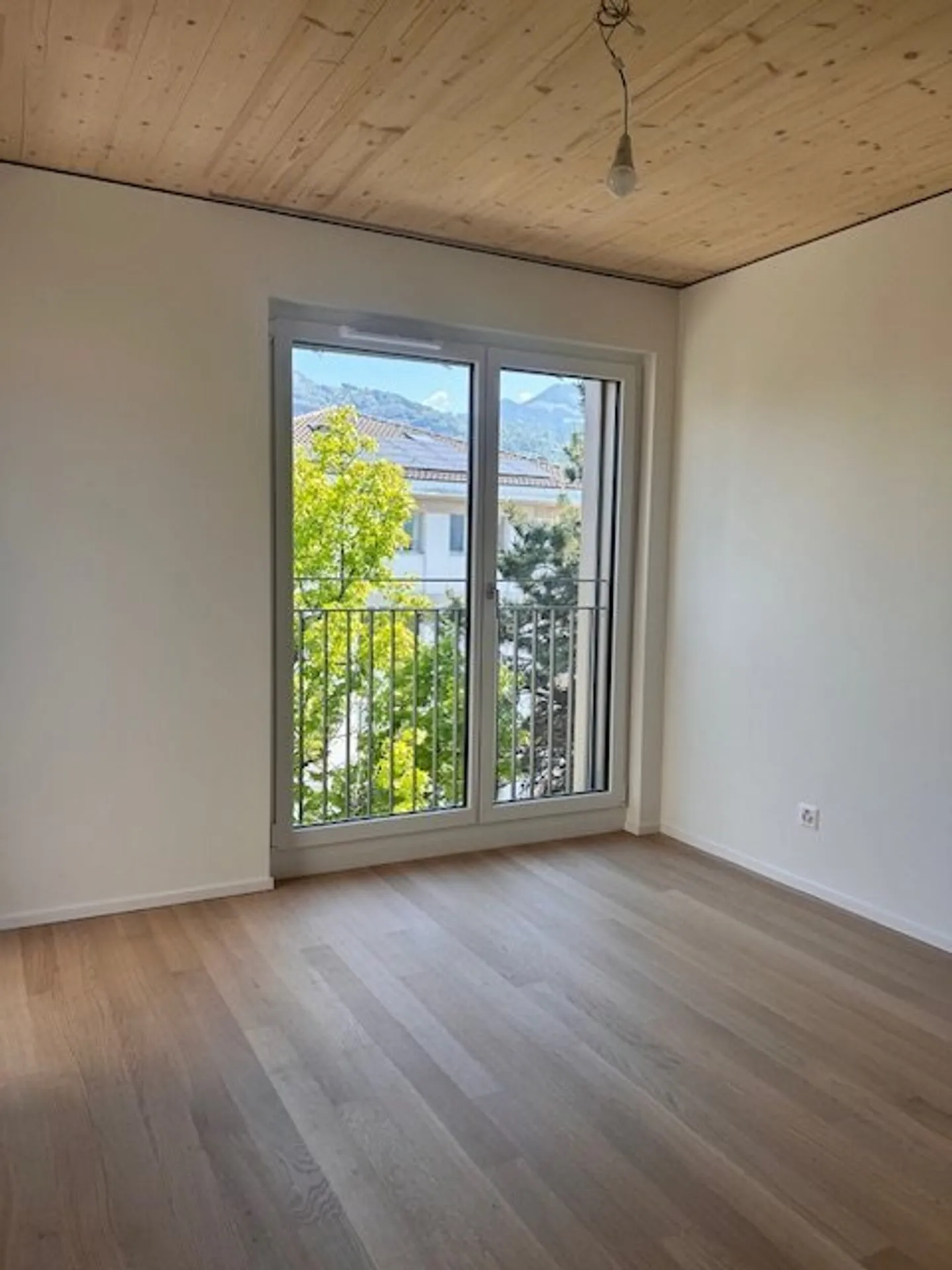 Apartment with 3.5 rooms on the 3rd floor - Photo 5 of 11