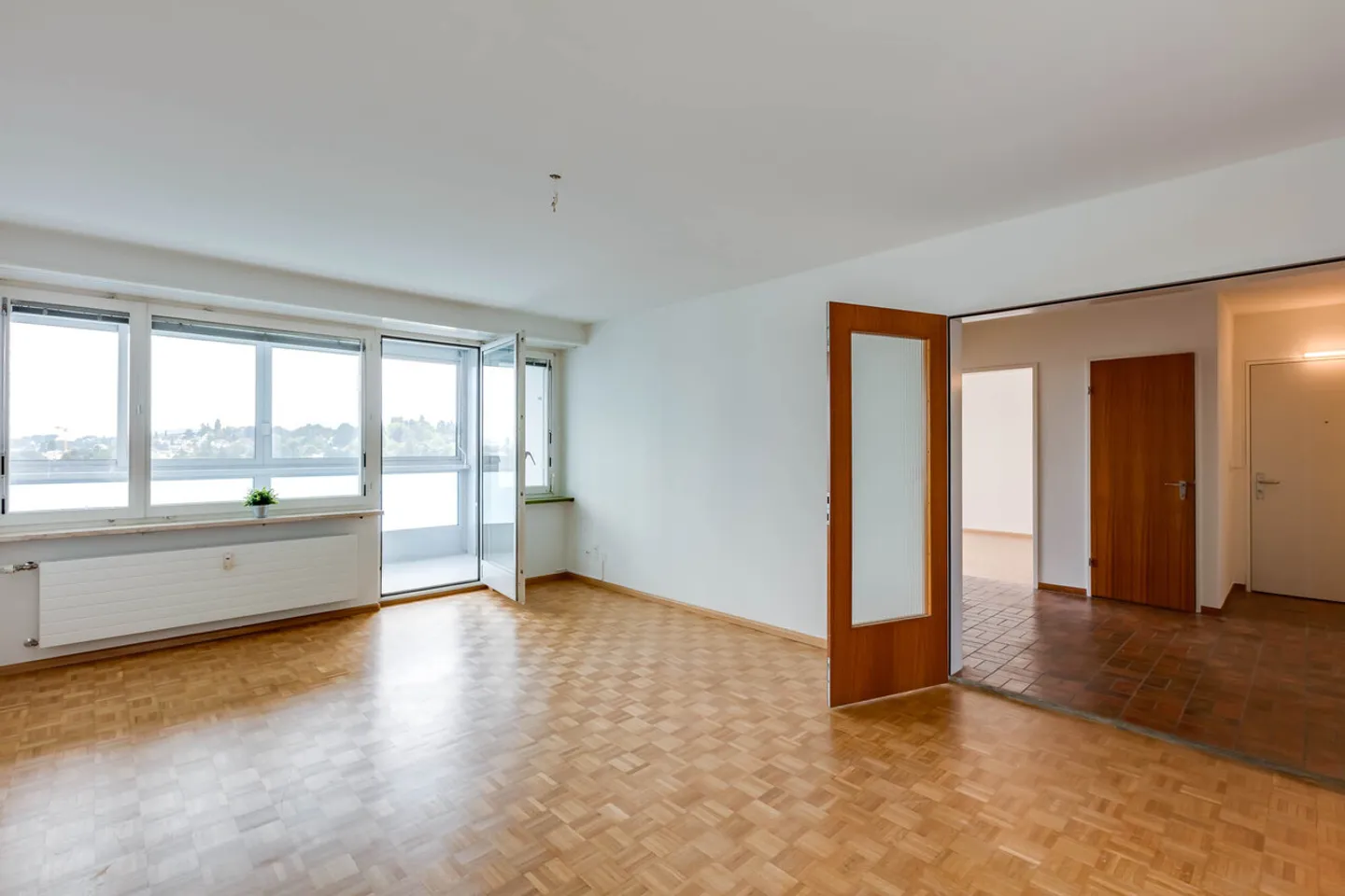 Spacious, light-flooded apartment in a central location - Photo 6 of 12