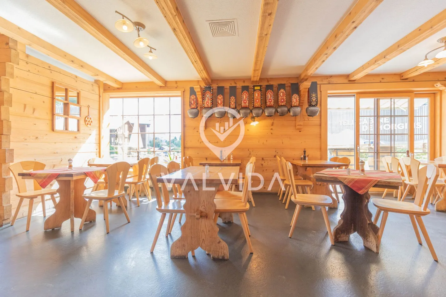 Restaurant entièrement équipé dans un emplacement privilégié de Morgins, directement à la télécabine de Portes du Soleil - Bien d'investissement avec un potentiel d'utilisation polyvalent - Photo 6 sur 20