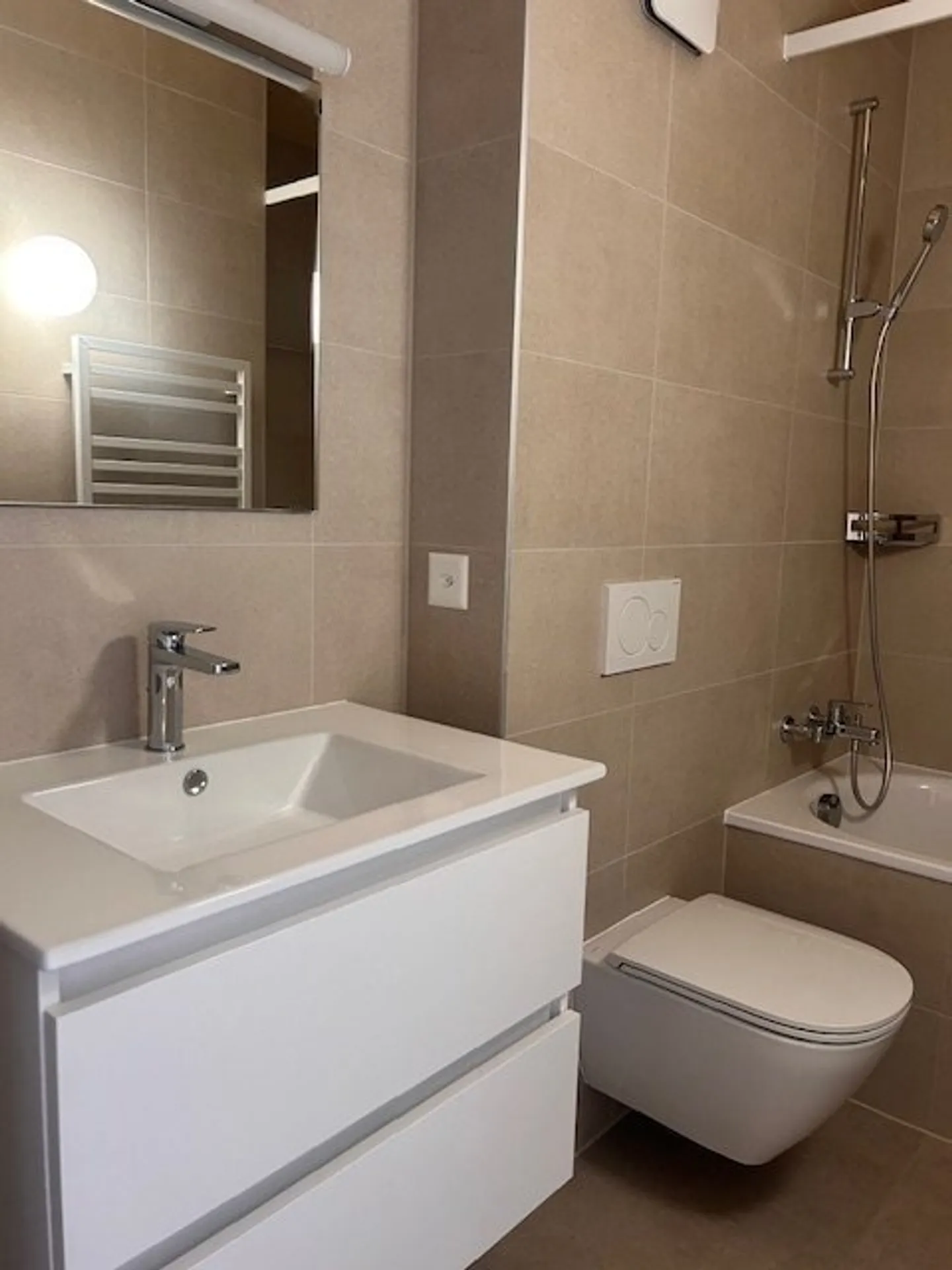 Apartment with 3.5 rooms on the 3rd floor - Photo 10 of 11