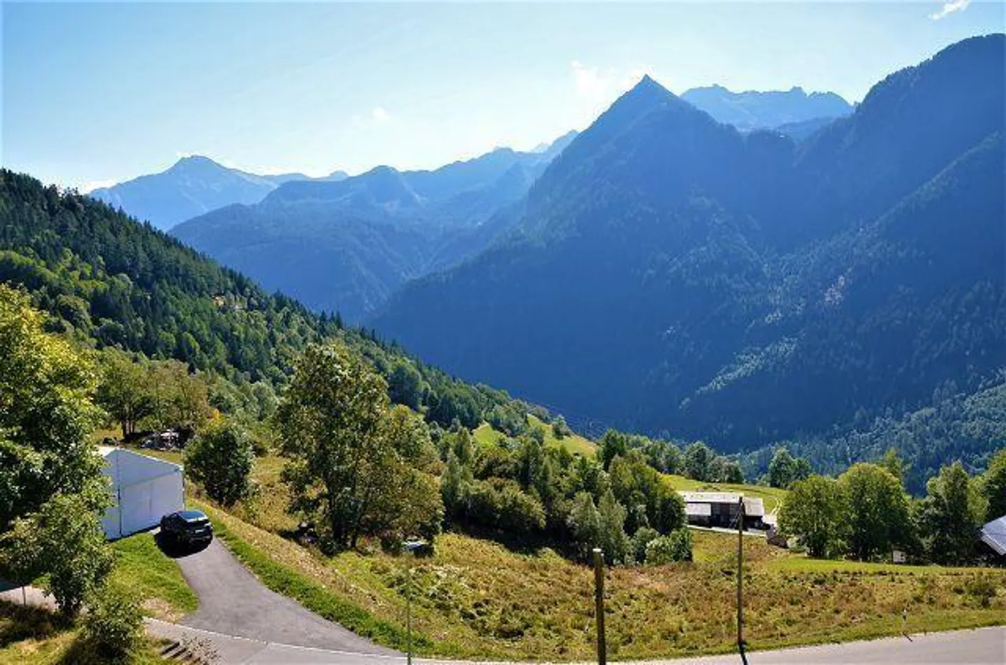 «Bel rustico di 2 piani parzialmente ristrutturato con grande terreno e bella vista» - Foto 17 di 28