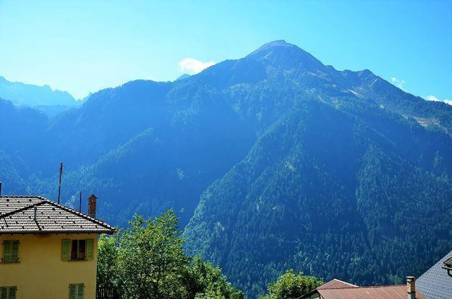 «Bel rustico di 2 piani parzialmente ristrutturato con grande terreno e bella vista» - Foto 18 di 28