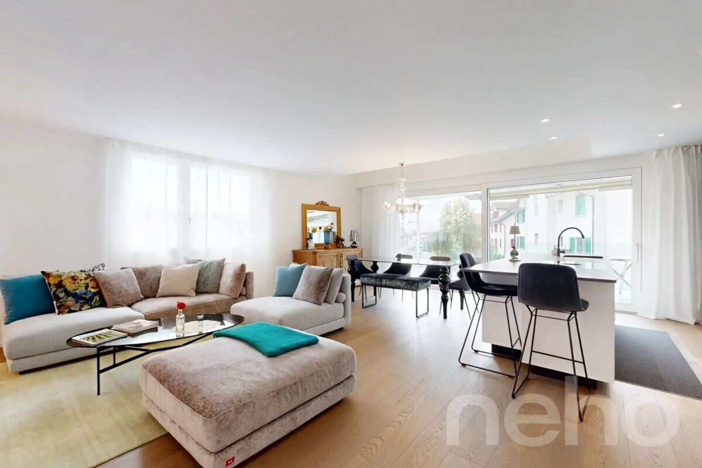 Luminoso appartamento duplex di 4,5 locali con balcone e tanto spazio per idee - Foto 4 di 12