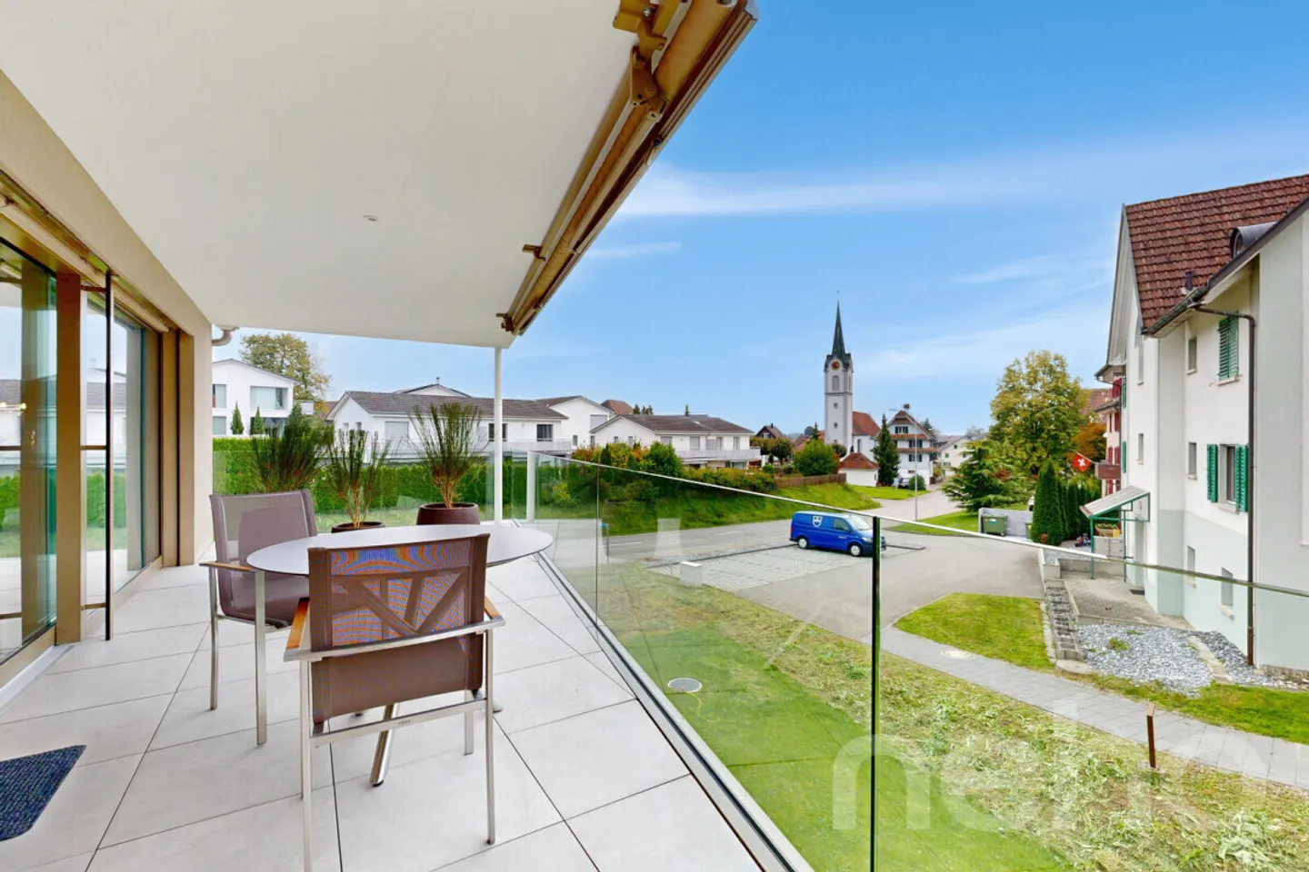 Luminoso appartamento duplex di 4,5 locali con balcone e tanto spazio per idee - Foto 5 di 12