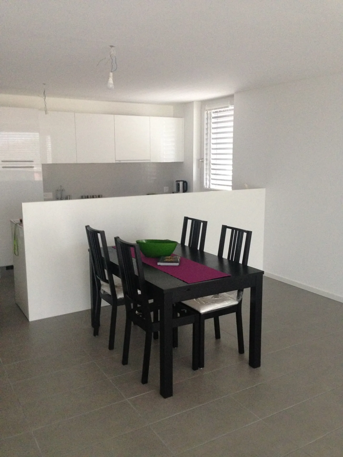 GORDOLA, Appartement moderne de 2 pièces à louer dans un quartier résidentiel - Photo 3 sur 3