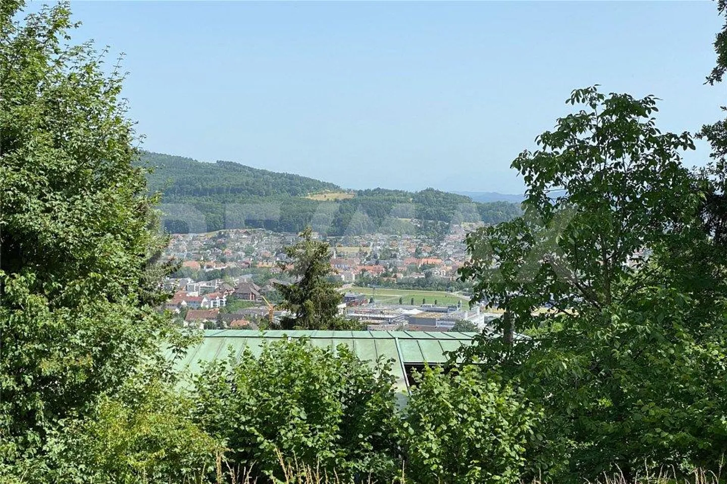 erhöht gelegen, herrliche Weitsicht und mit viel Sonne - Foto 7 von 11