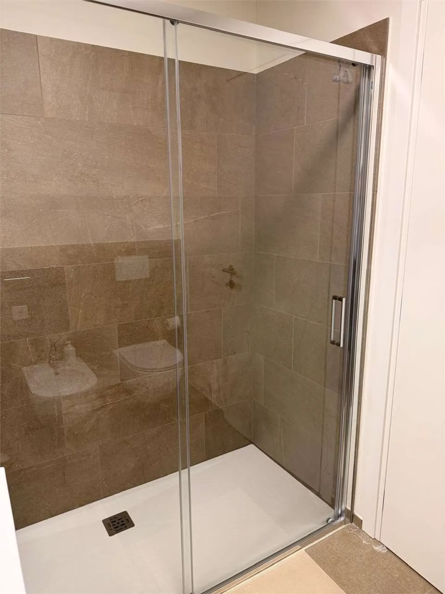 Neue 3.5-Zimmer-Wohnung in Bioggio - Lugano - Foto 9 von 12