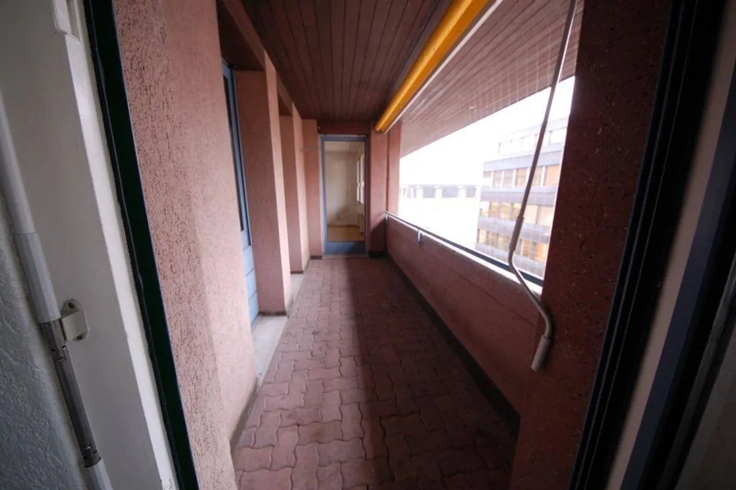Spacious 2-Room Apartment - Photo 5 of 6