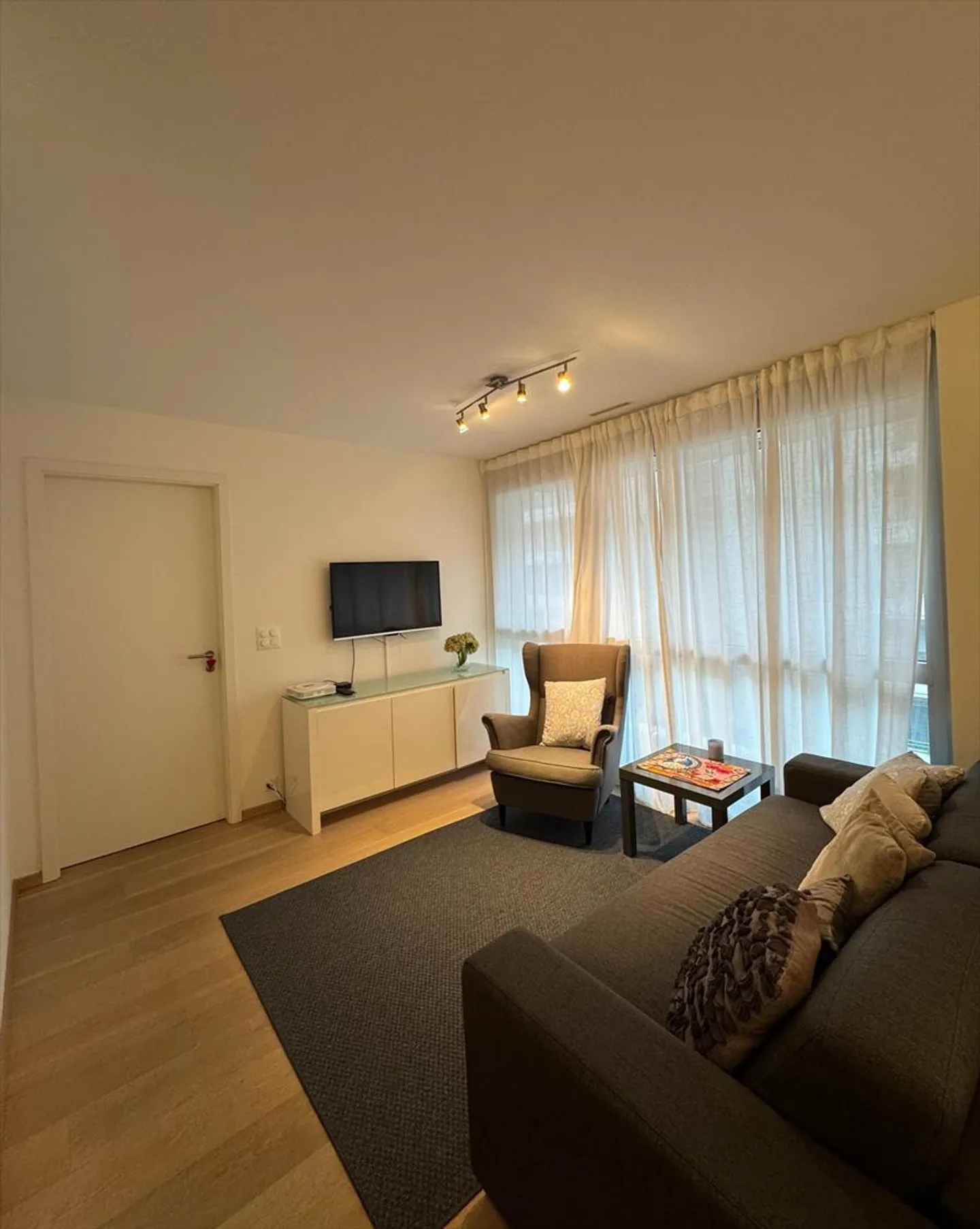 Wohnung - Foto 2 von 8