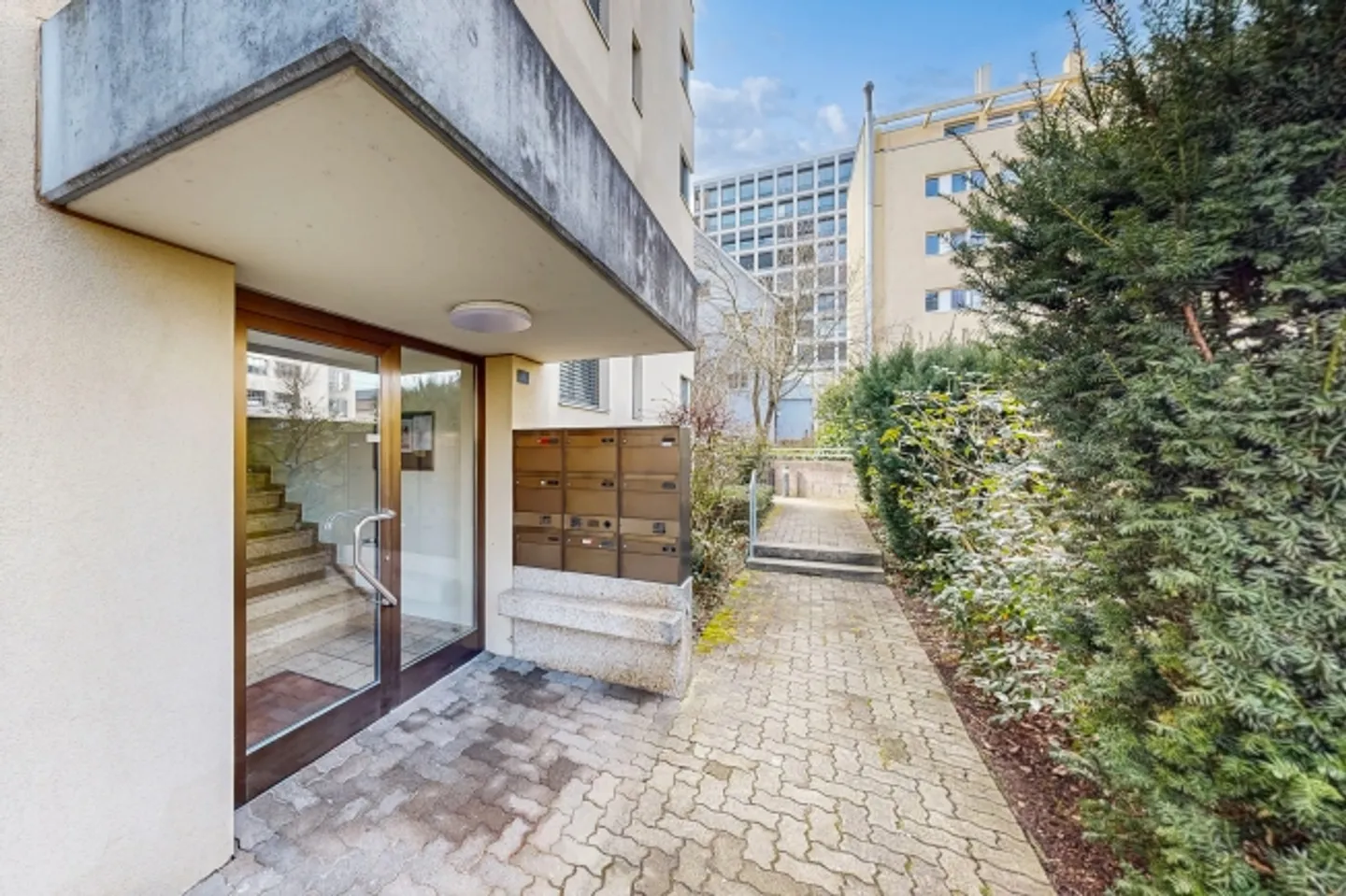 «Modernisierte Wohnung mit hochwertiger Ausstattung» - Foto 2 von 9