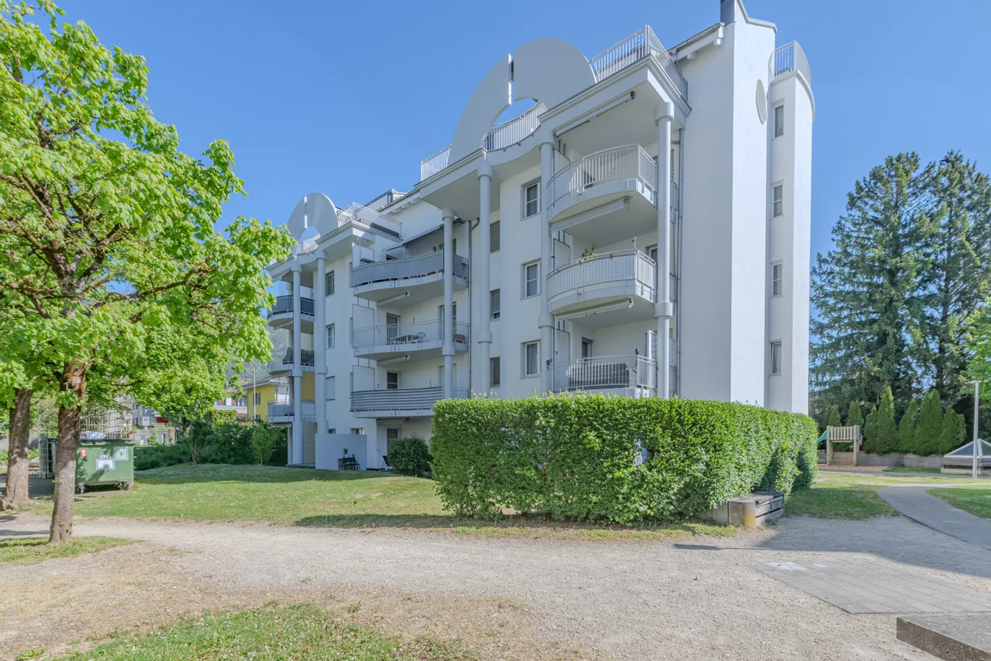 Charming Apartment with Balconies - Photo 2 of 12