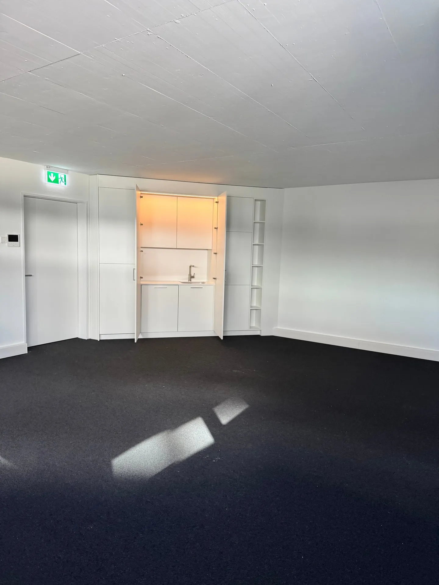 Flexible growth areas from 22 m² to 1,140 m² – ideal for finance, consulting, health & sales - Photo 1 of 10