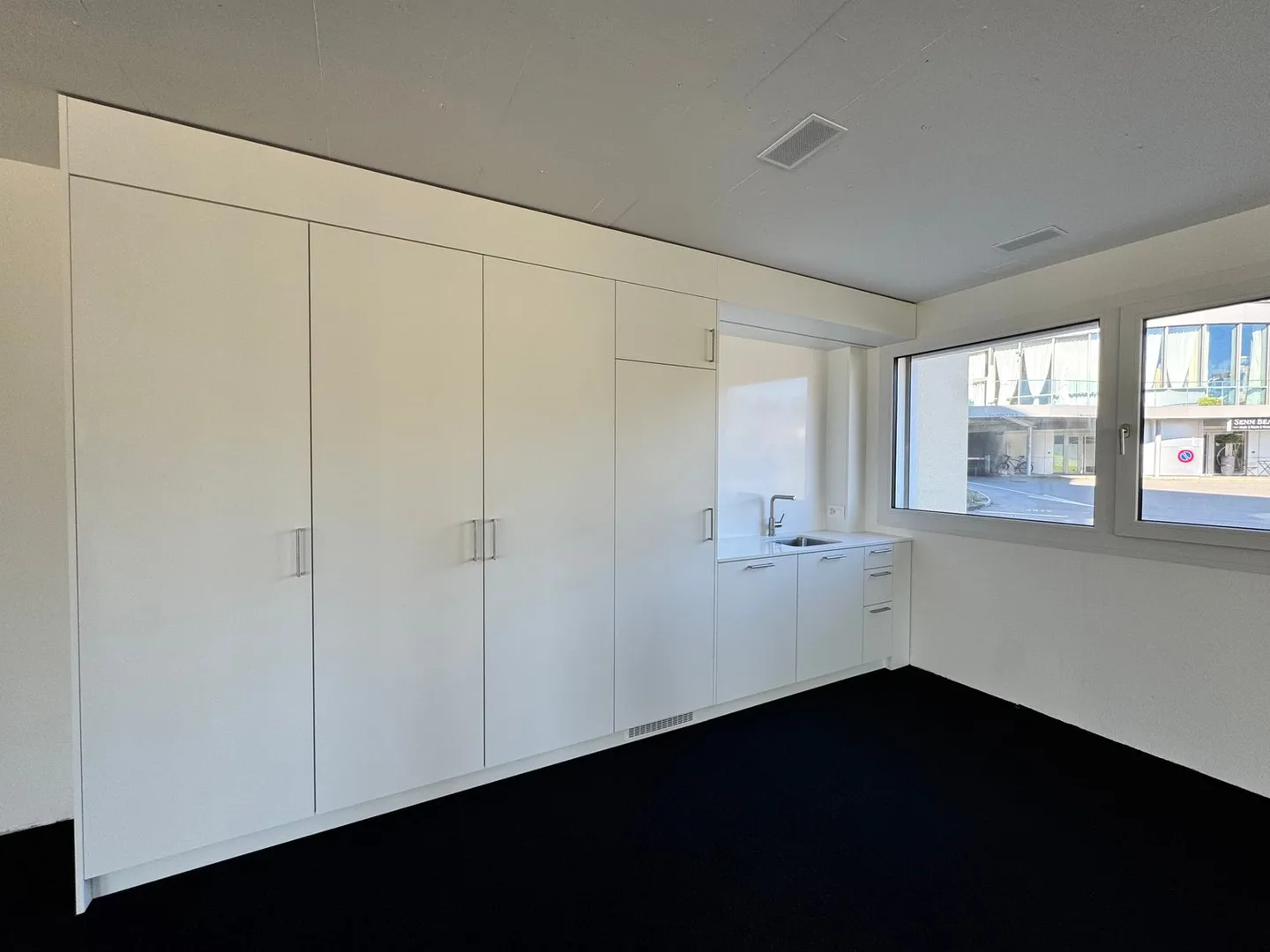 Flexible growth areas from 22 m² to 1,140 m² – ideal for finance, consulting, health & sales - Photo 3 of 10