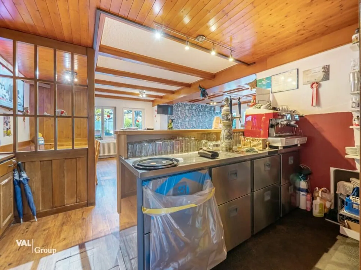 Your Chance as a Restaurateur: Traditional Restaurant with Great Potential - Photo 6 of 13