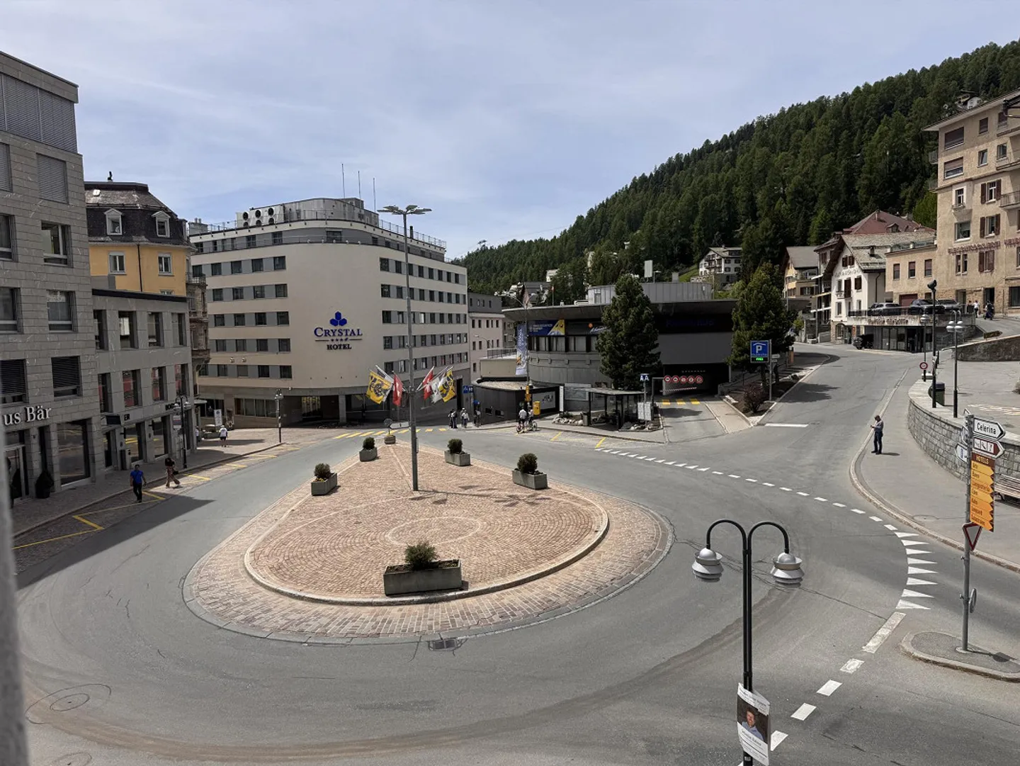 Elegant Apartment in St. Moritz - Photo 2 of 3