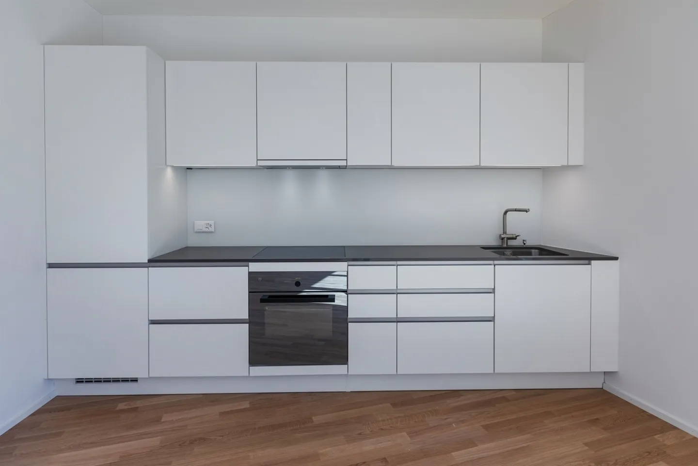 Radice Residence: Cozy Studio - Photo 4 of 5