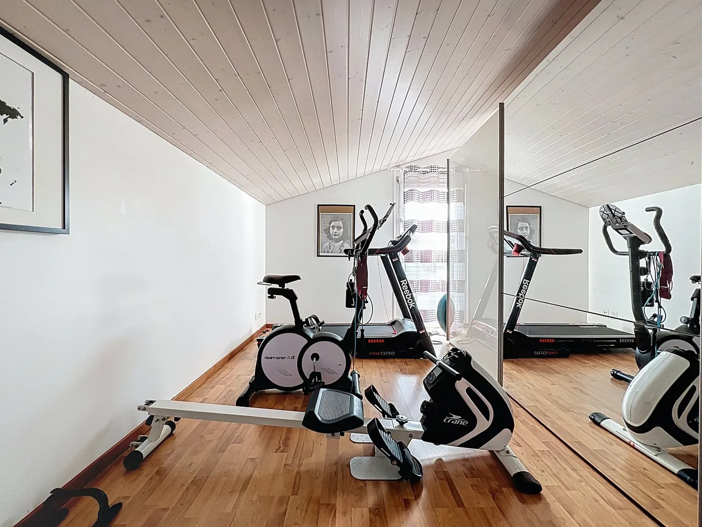 A panorama that changes everyday life - An extraordinary villa with heated pool - Photo 11 of 19