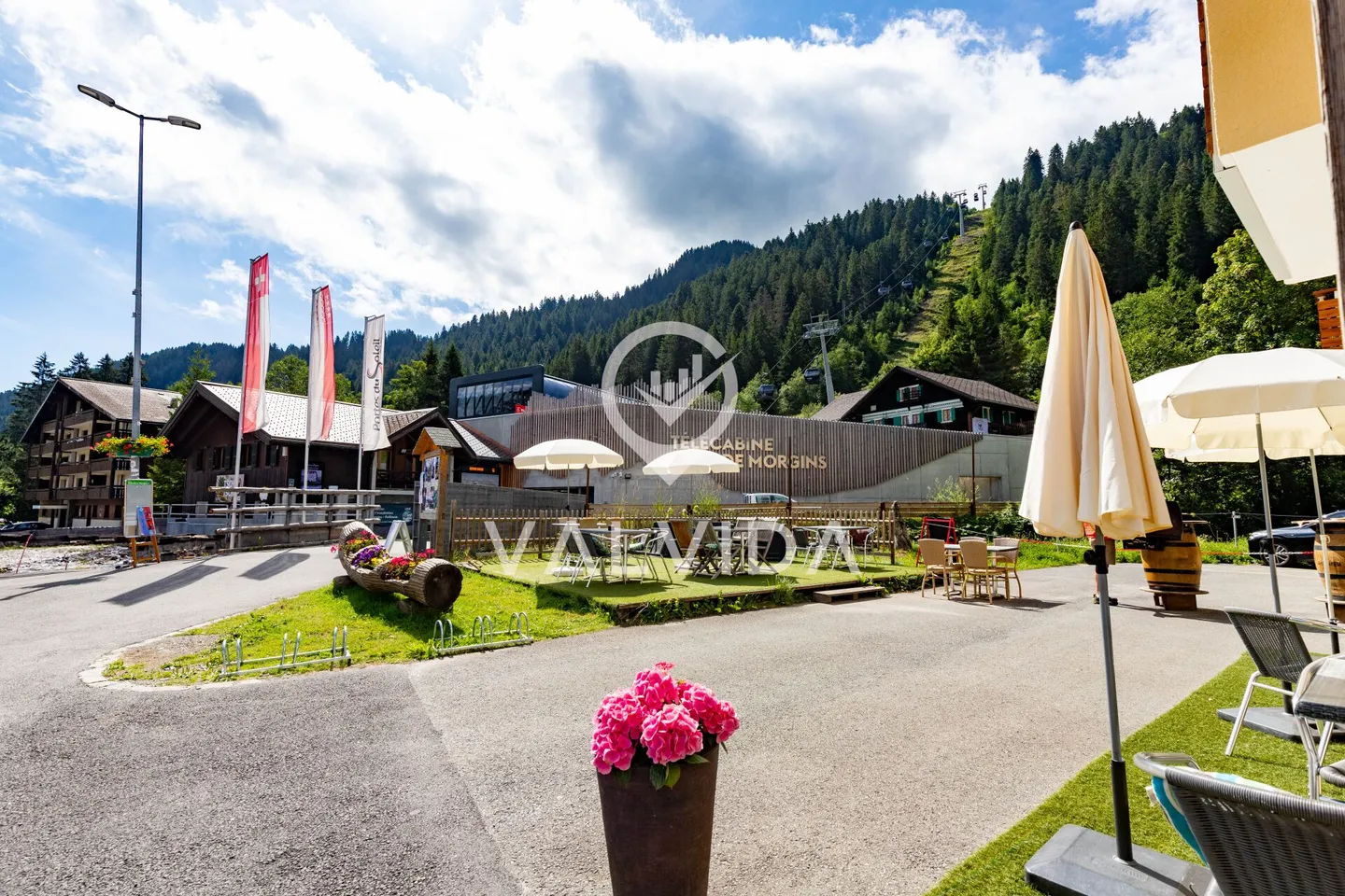 Restaurant entièrement équipé dans un emplacement privilégié de Morgins, directement à la télécabine de Portes du Soleil - Bien d'investissement avec un potentiel d'utilisation polyvalent - Photo 20 sur 20