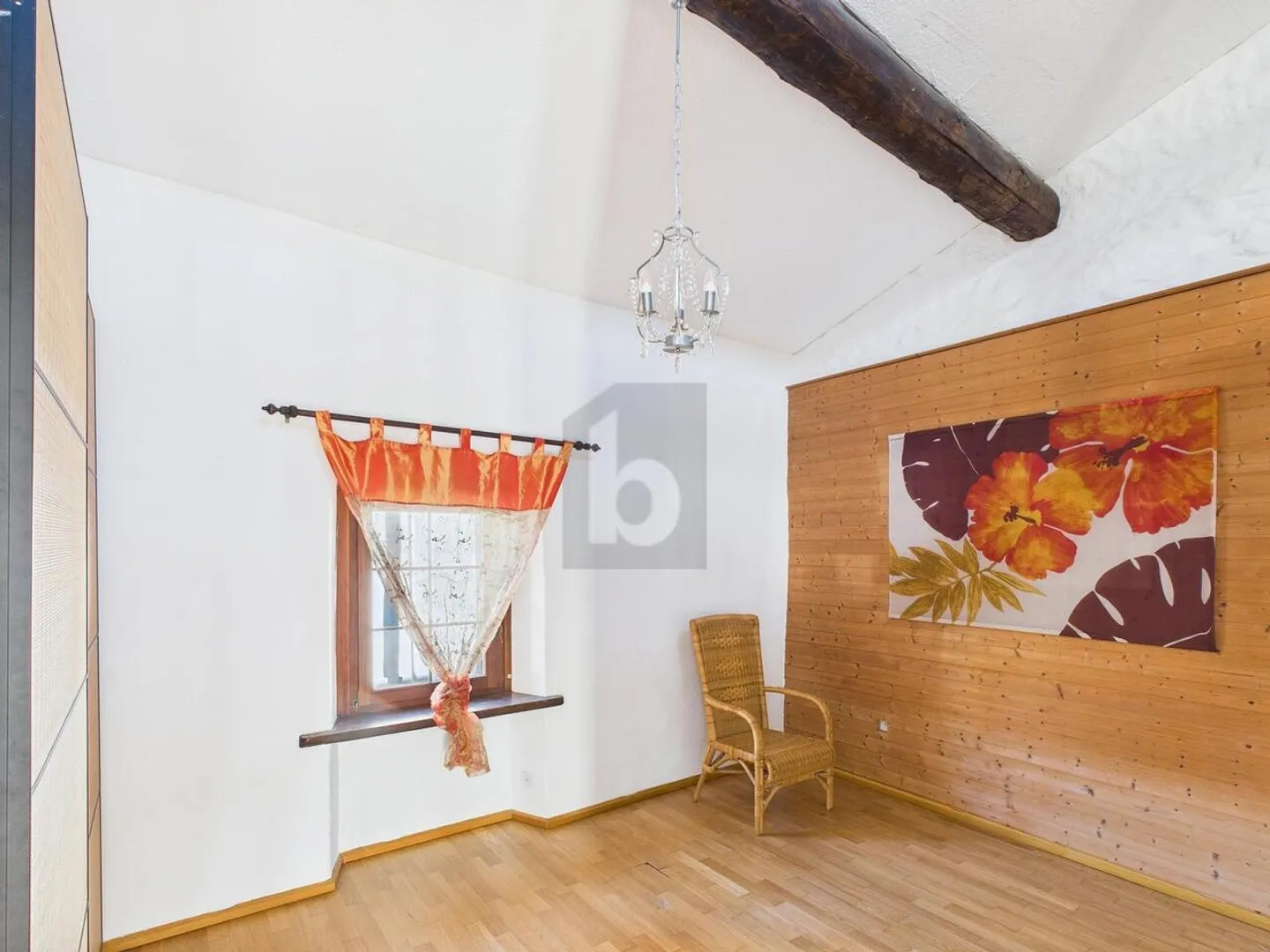 Charming Vacation Apartment - Photo 4 of 6