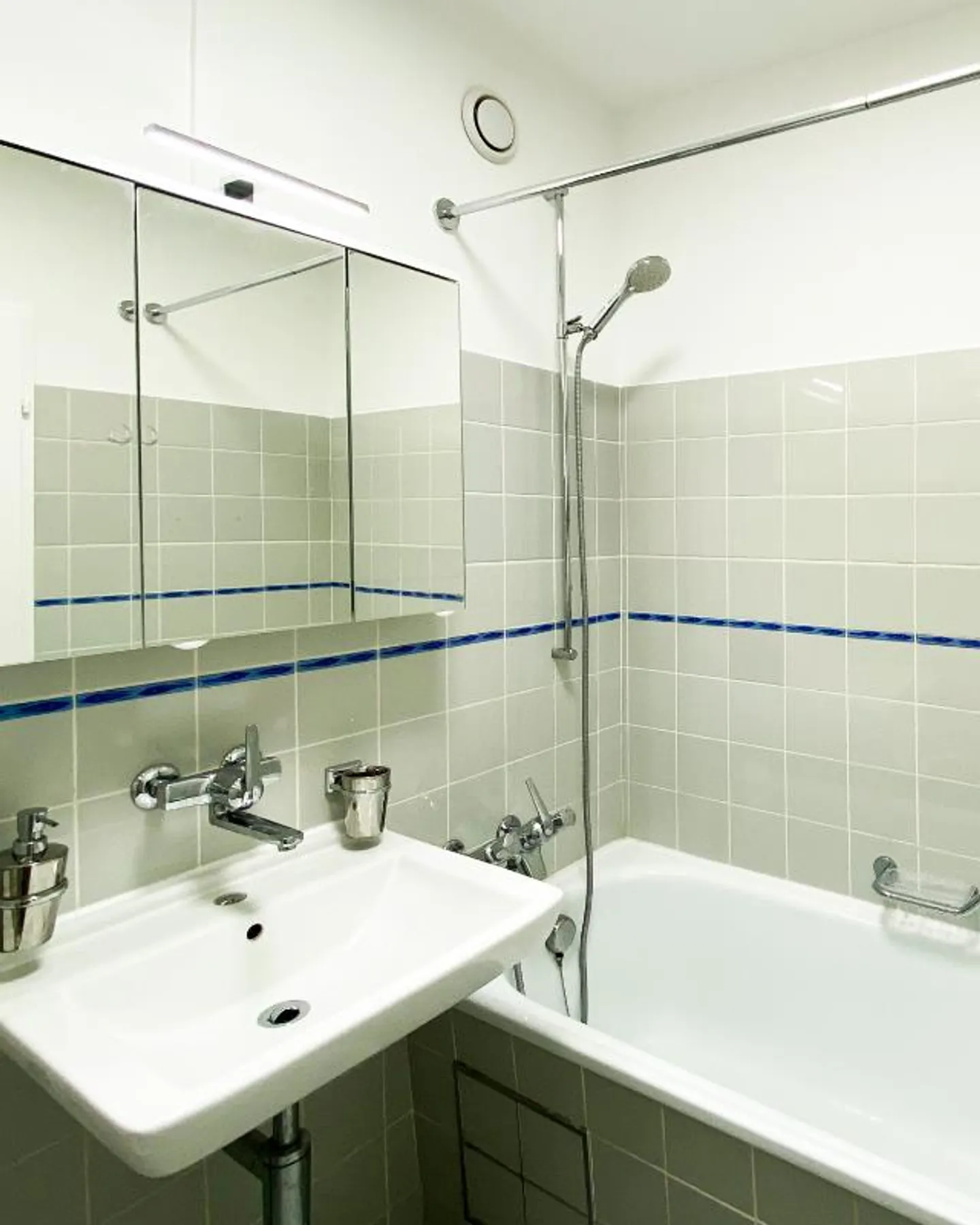 Appartement meublé 1,5 pièces - Photo 4 sur 5