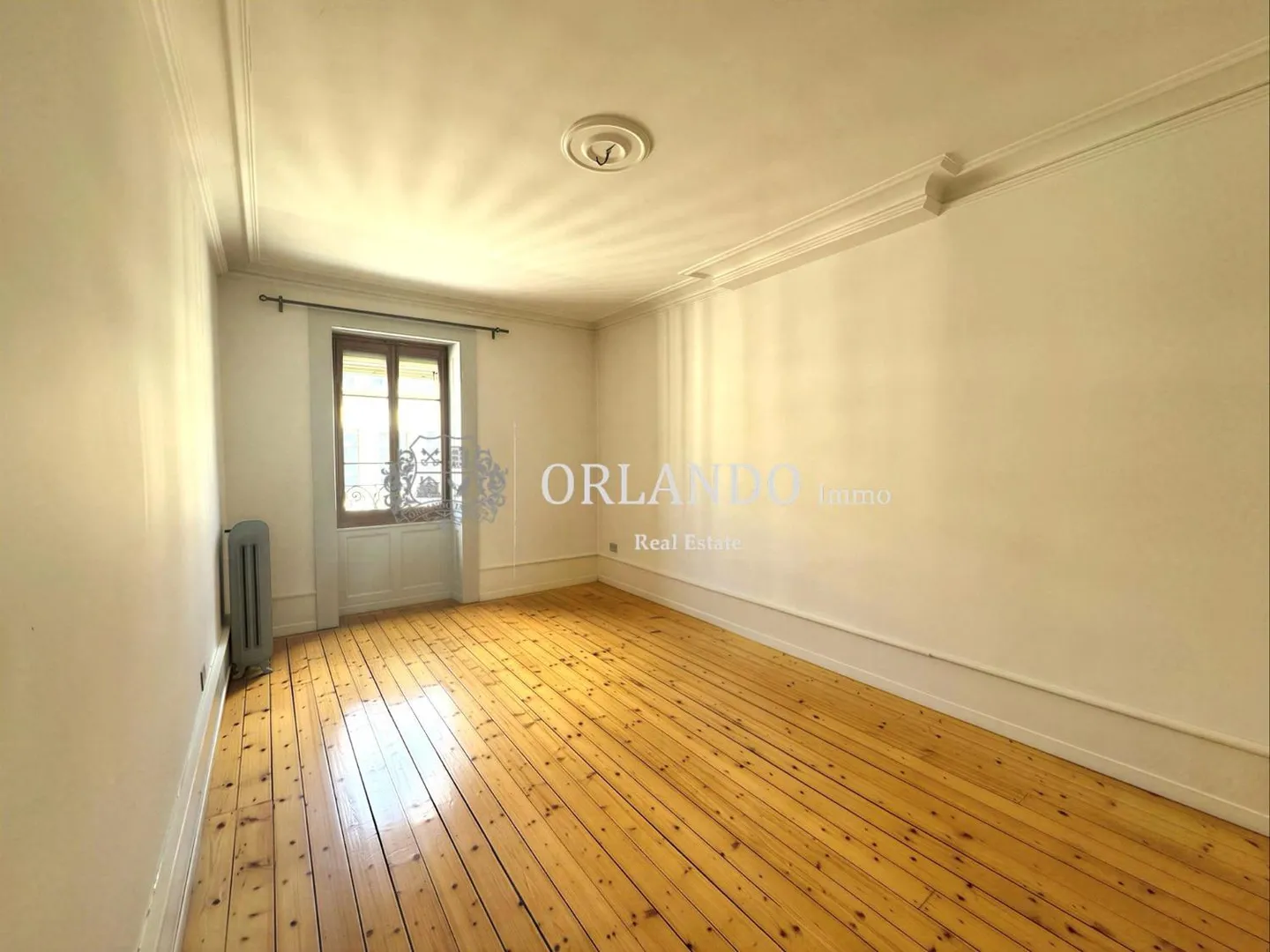 Appartement Charmant avec Balcon - Photo 3 sur 5