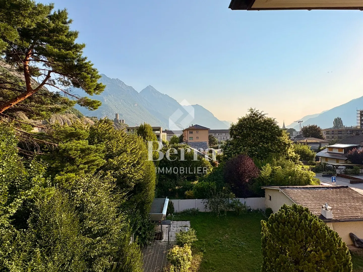 Duplex di 4.5 stanze dal fascino unico - Foto 5 di 23