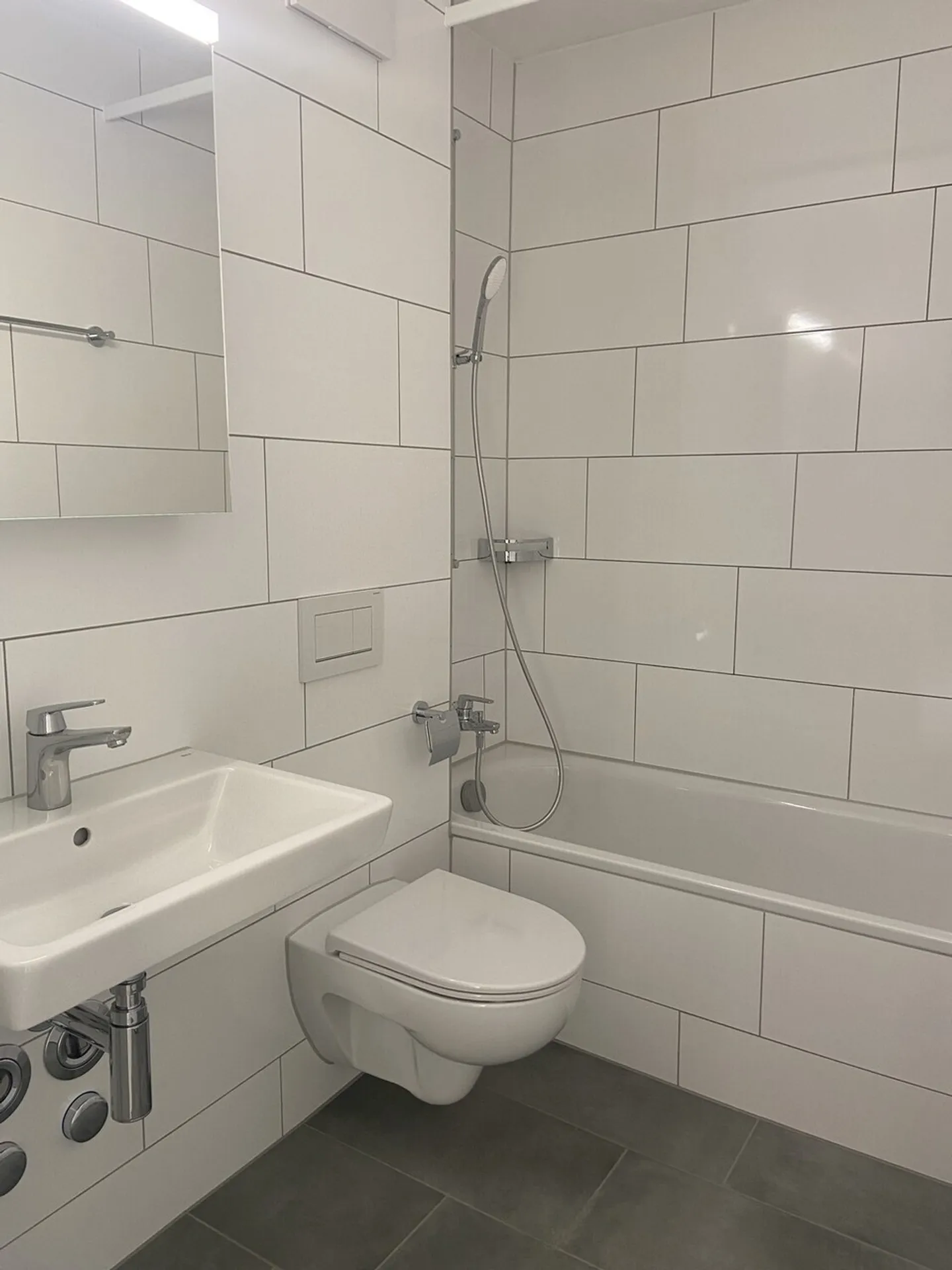 1 Month FREE - First Rental after Partial Renovation - Your New Apartment in the Heart of Basel - Photo 5 of 6