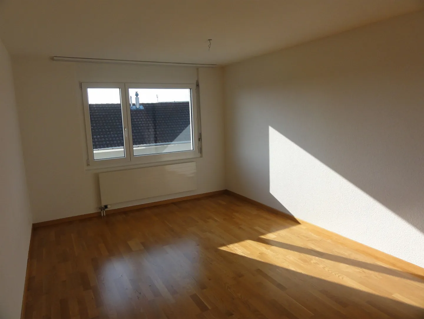 sunny, spacious apartment on the 2nd floor - Photo 7 of 14