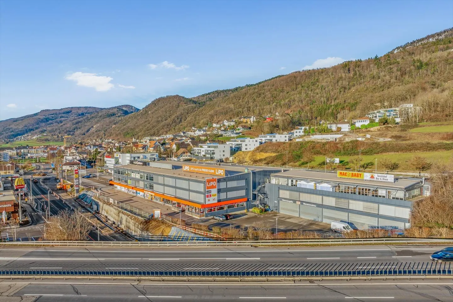 Vielseitig Nutzbar mit optimaler Visibilität - Foto 2 von 10