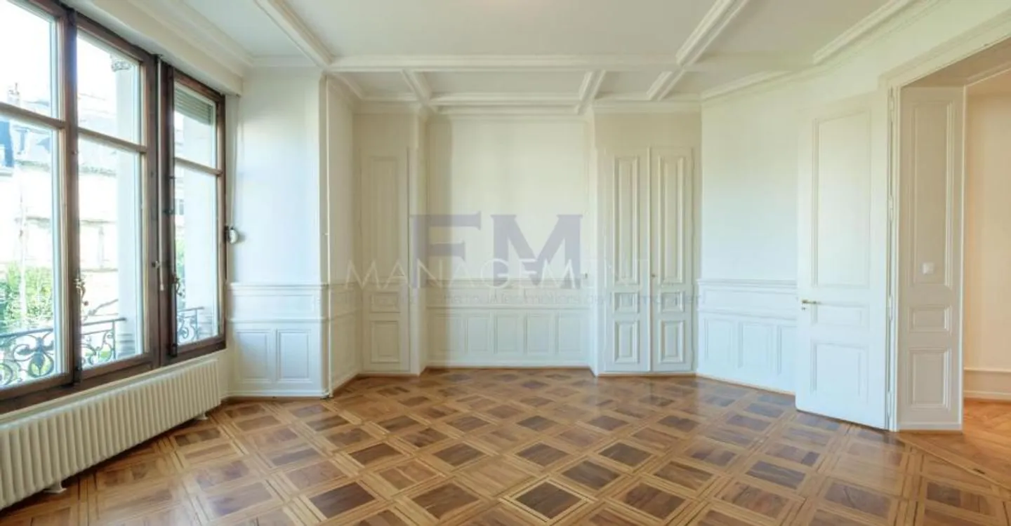 Boulevard of Philosophers ? 4 rooms of approx. 122 m² on the 2nd floor - Photo 2 of 13