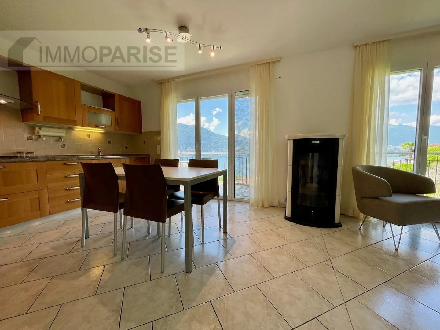 Casa singola in affitto - Foto 2 di 9