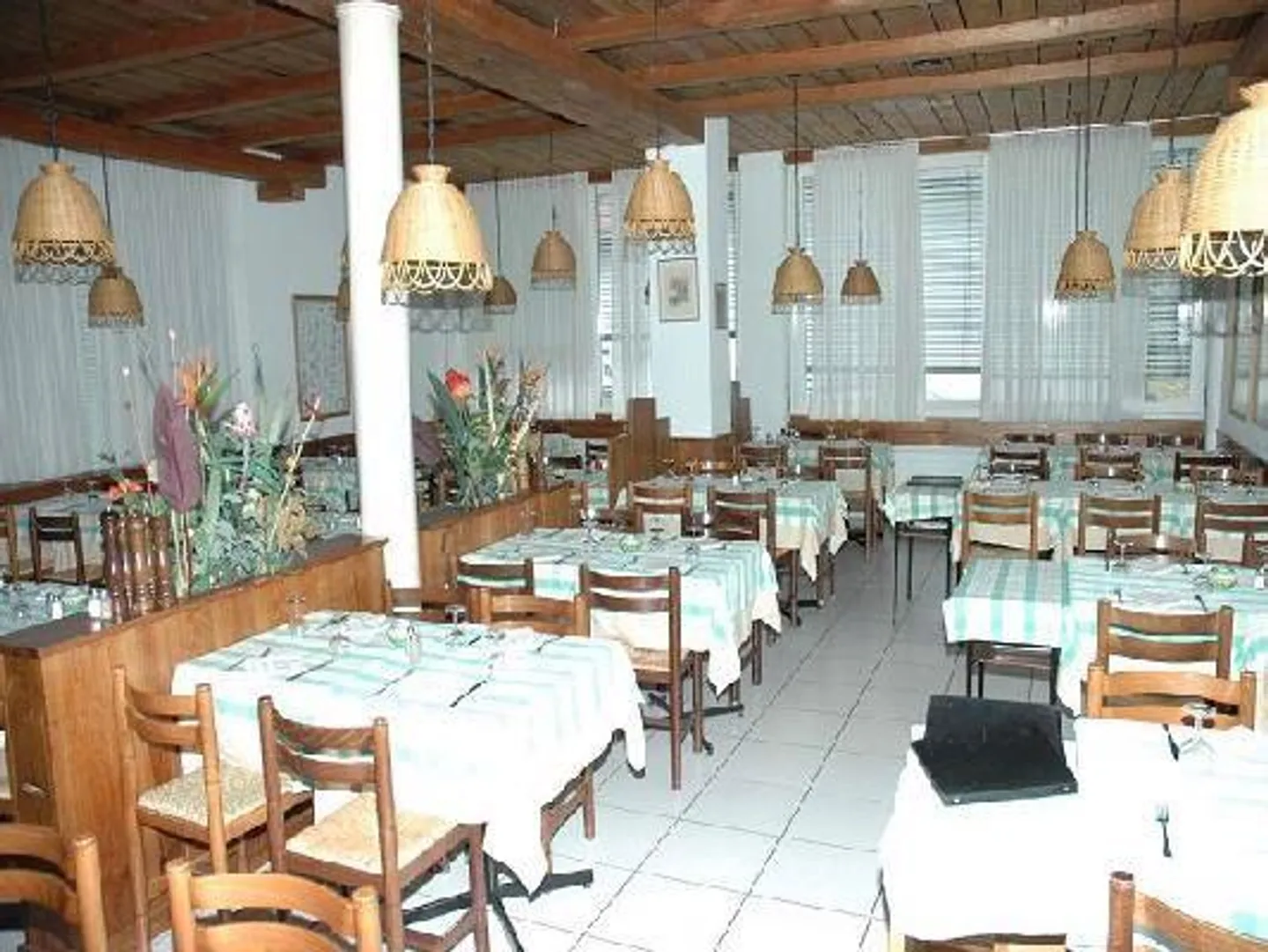 Ristorante con appartamenti a Bellinzona - Foto 3 di 13