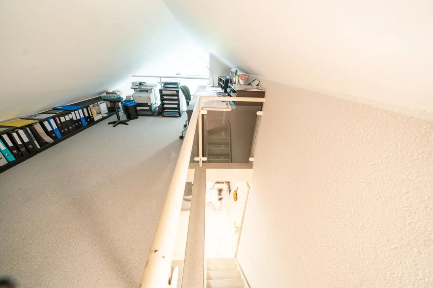Traumhafte Dachwohnung im Herzen von Port - Photo 9 of 19