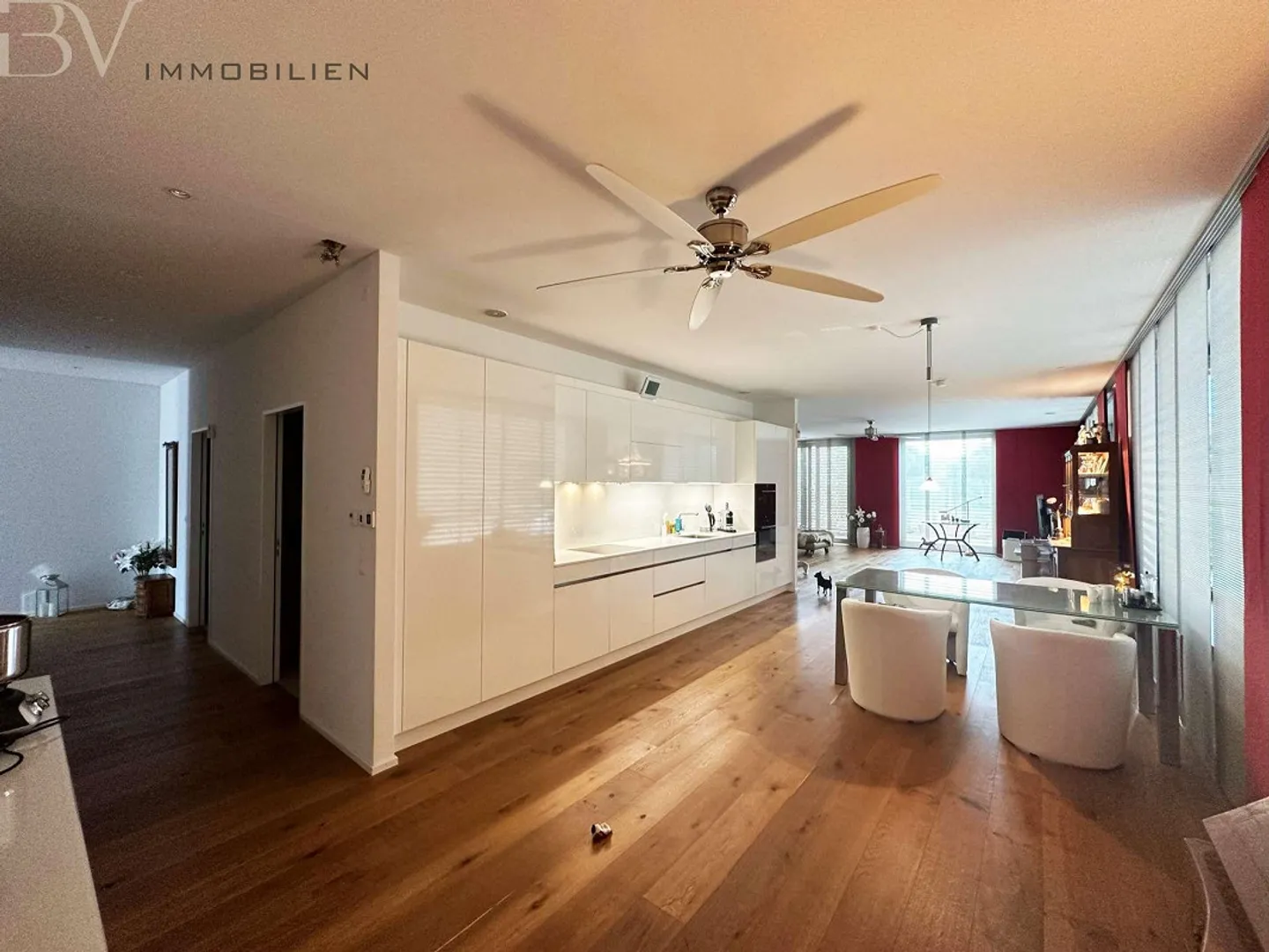Appartamento loft al piano terra di 3,5 stanze - Foto 1 di 19