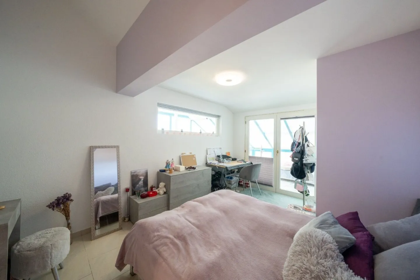 Traumhafte Dachwohnung im Herzen von Port - Photo 13 of 19