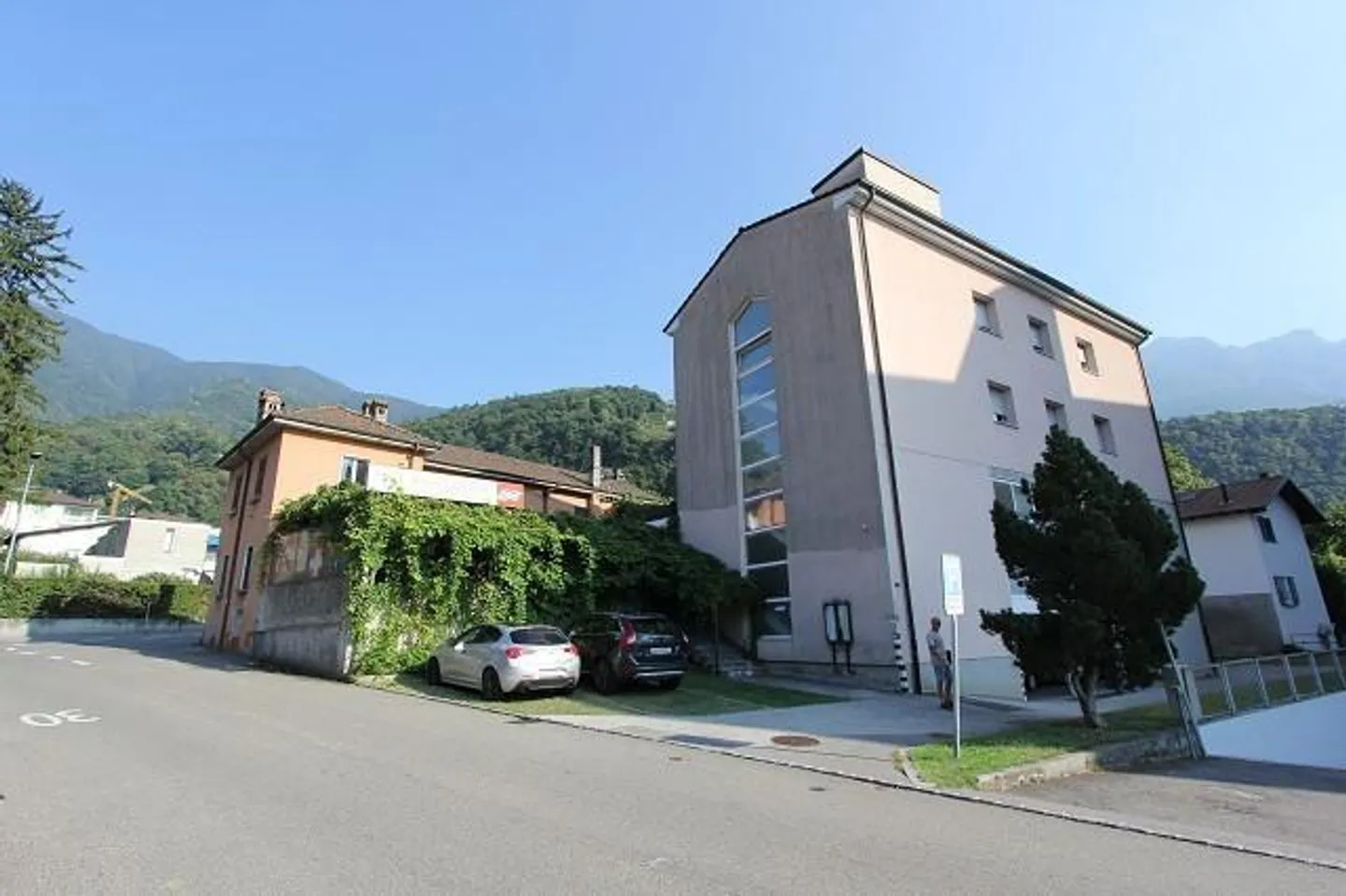 Ristorante con appartamenti a Bellinzona - Foto 6 di 13