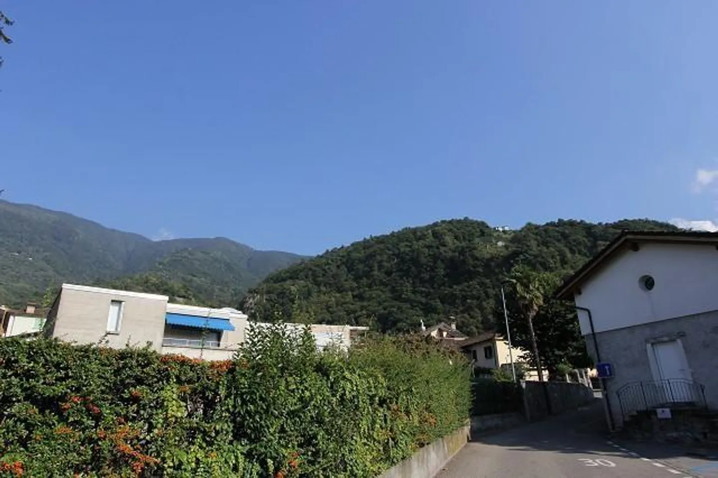 Ristorante con appartamenti a Bellinzona - Foto 8 di 13