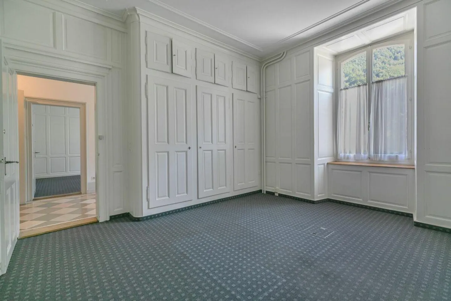 Edificio residenziale e commerciale storico nel centro di Glarus - Foto 11 di 16