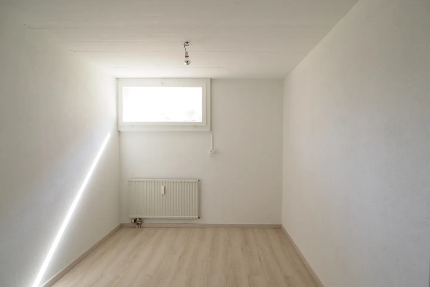 Hobbyraum (beheizt) in Reinach BL zu vermieten - Foto 1 von 2