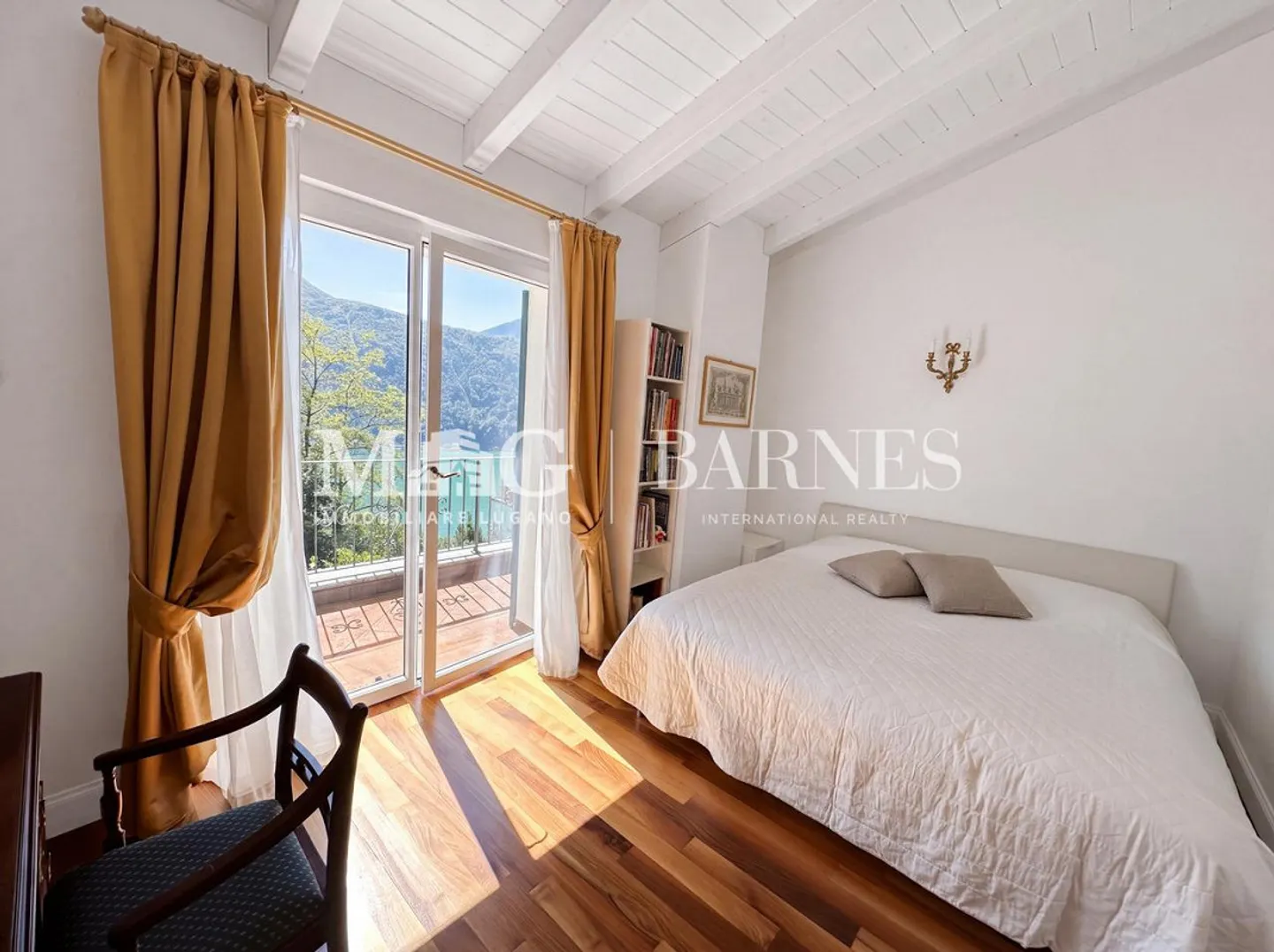 Noble Villa mit Super Aussicht auf den Lago di Lugano - Foto 13 von 14