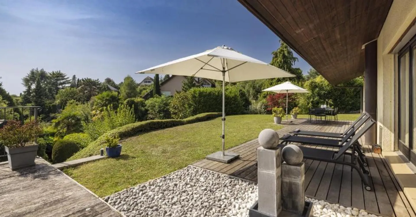 Beautiful individual villa with nice lake view - Photo 4 of 11