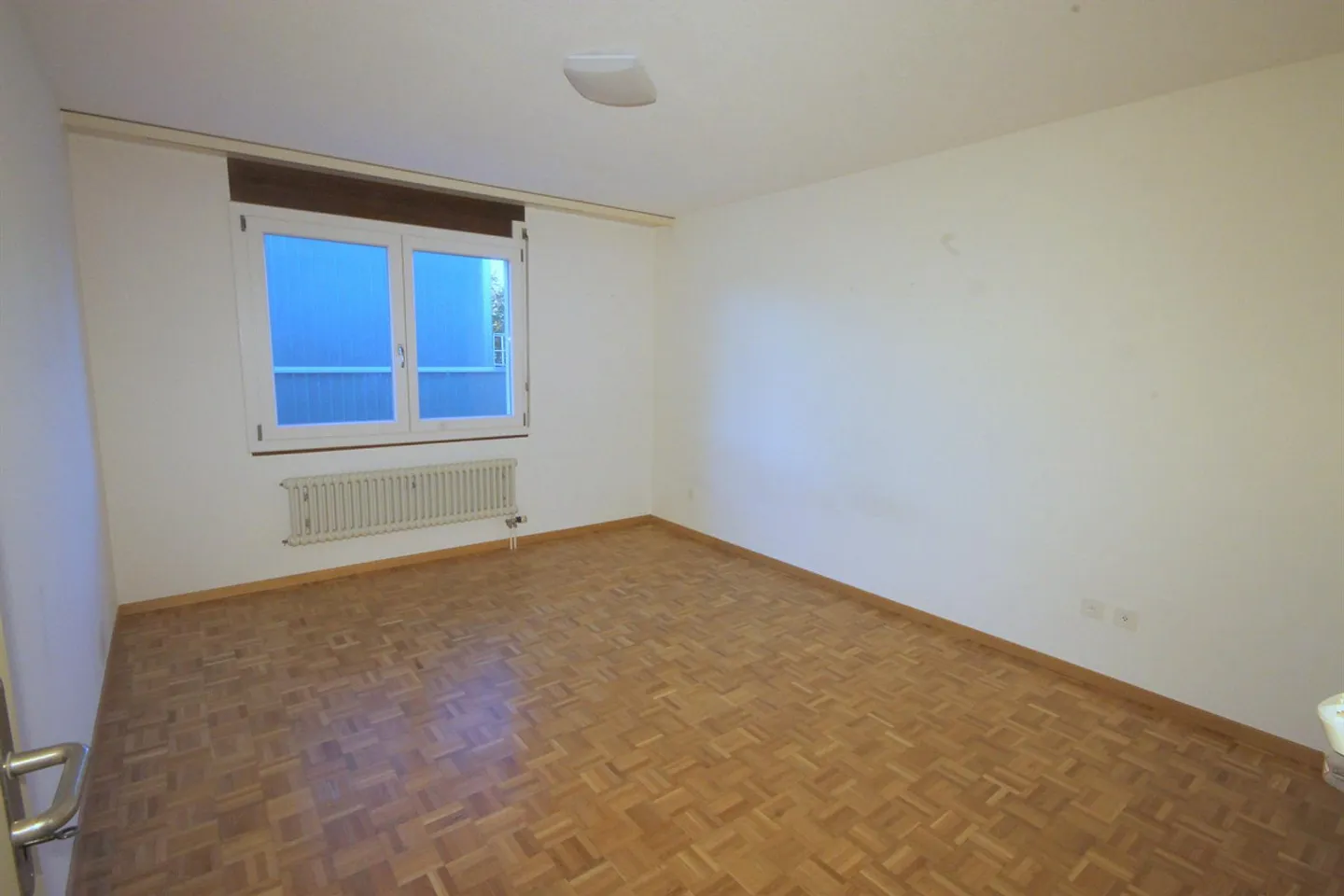 Appartement 4.5 pièces au 1er étage à Langenthal avec ascenseur - Photo 3 sur 8