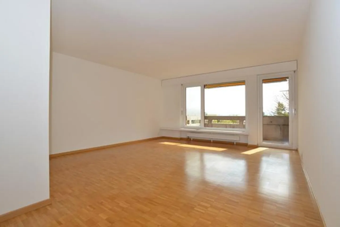 Apartment for rent - Photo 4 of 7