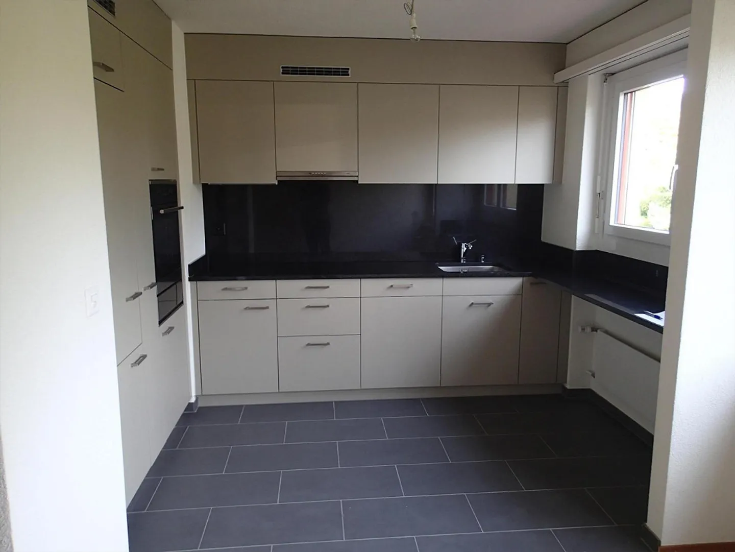 Apartment for rent - Photo 5 of 7