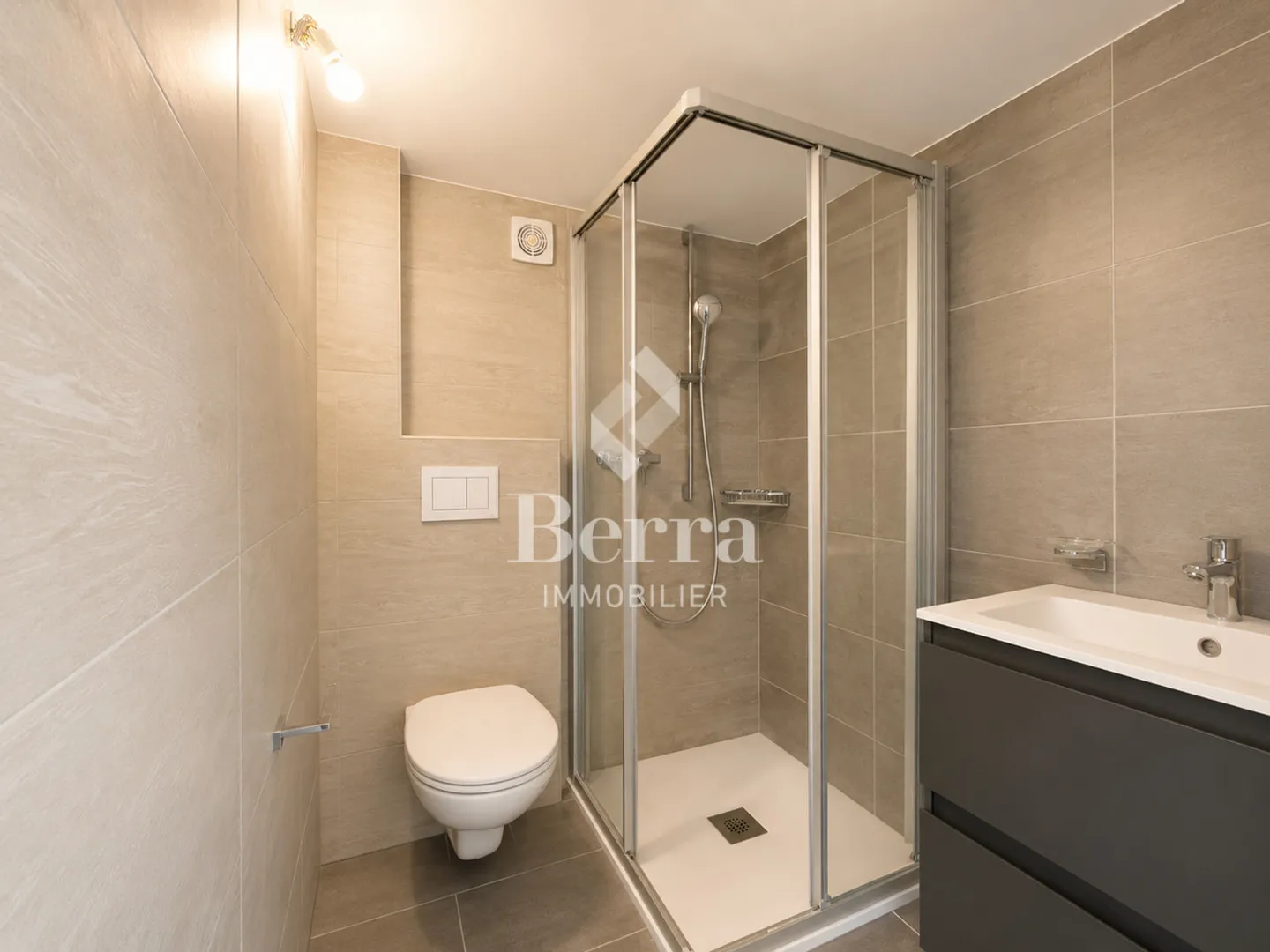 Casa indipendente di 4,5 locali con annesso - Foto 8 di 16