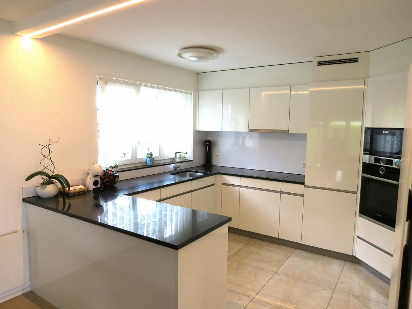 10-Zimmer-Haus mit Aussicht - Foto 5 von 25