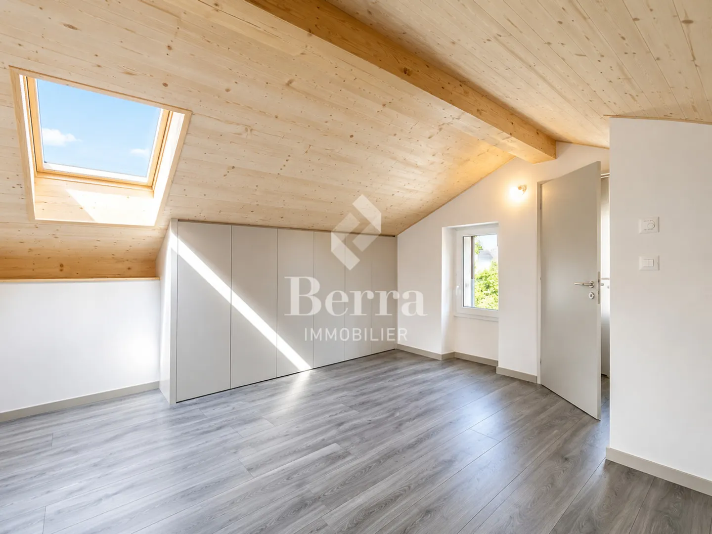 Casa indipendente di 4,5 locali con annesso - Foto 10 di 16