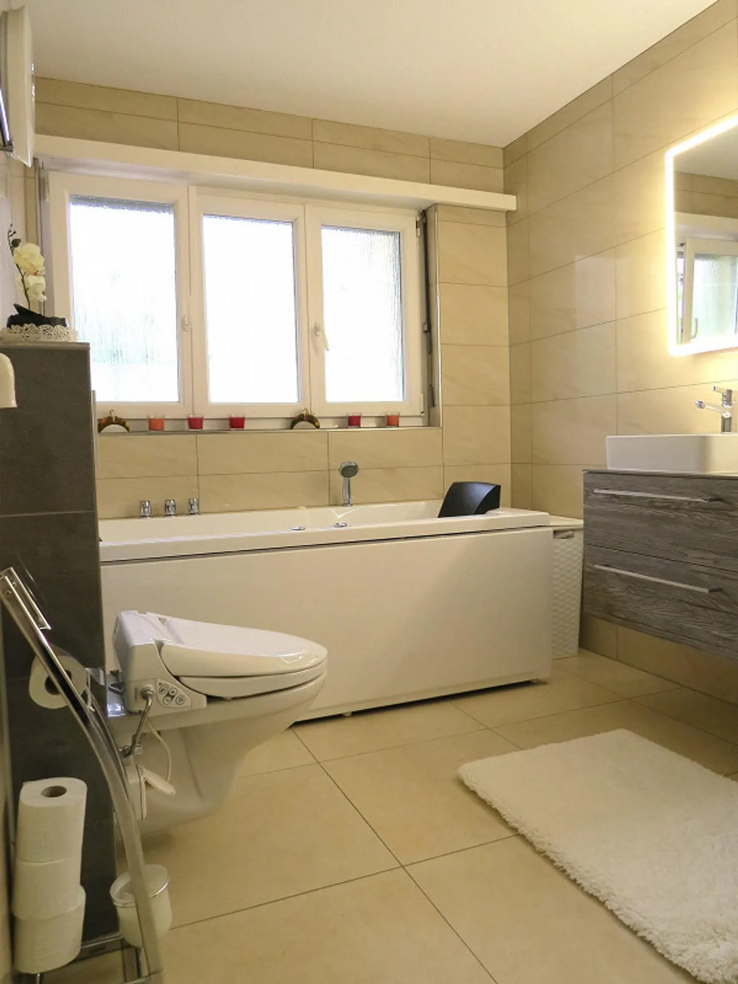 10-Zimmer-Haus mit Aussicht - Foto 10 von 25