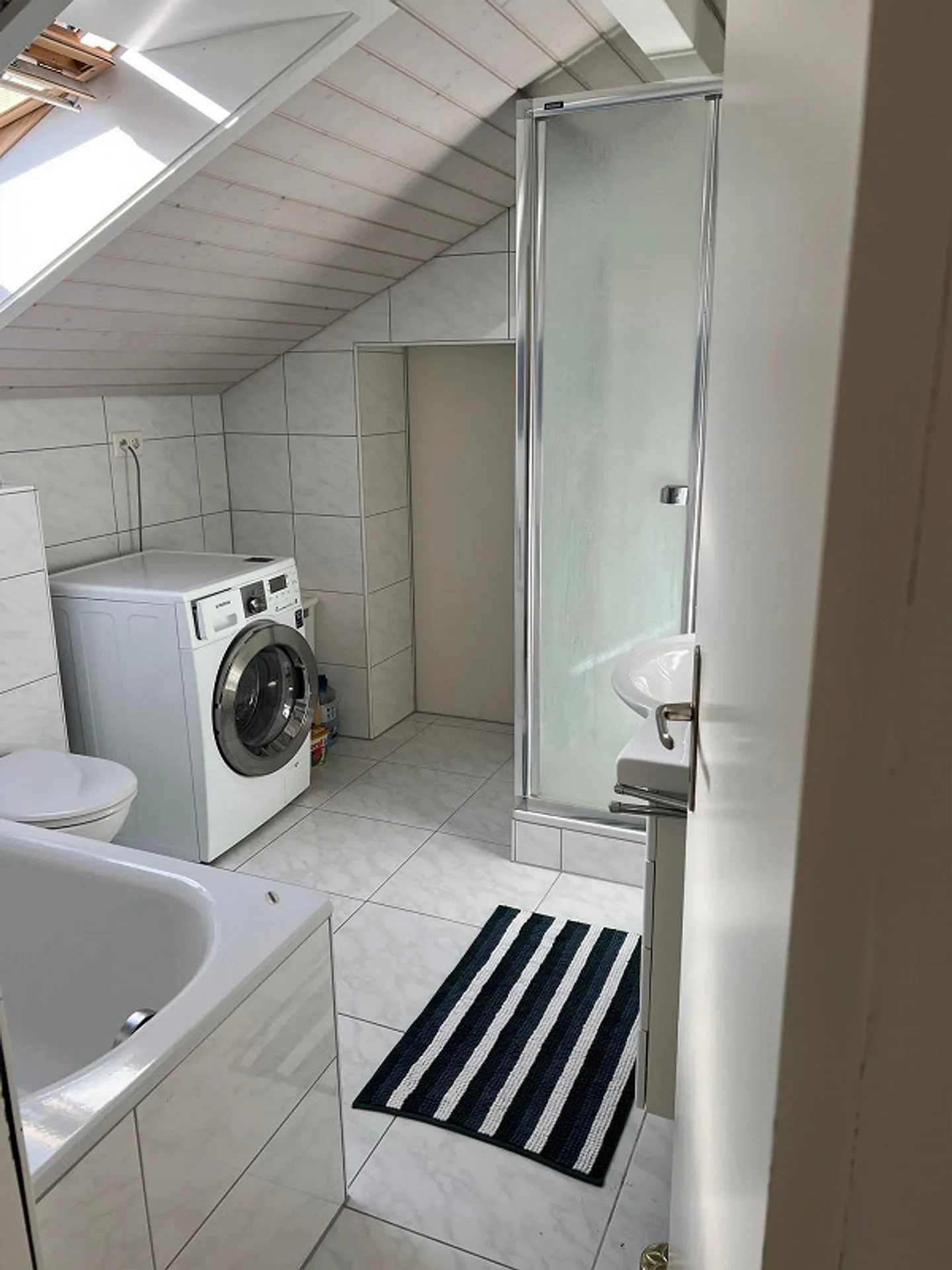 10-Zimmer-Haus mit Aussicht - Foto 15 von 25