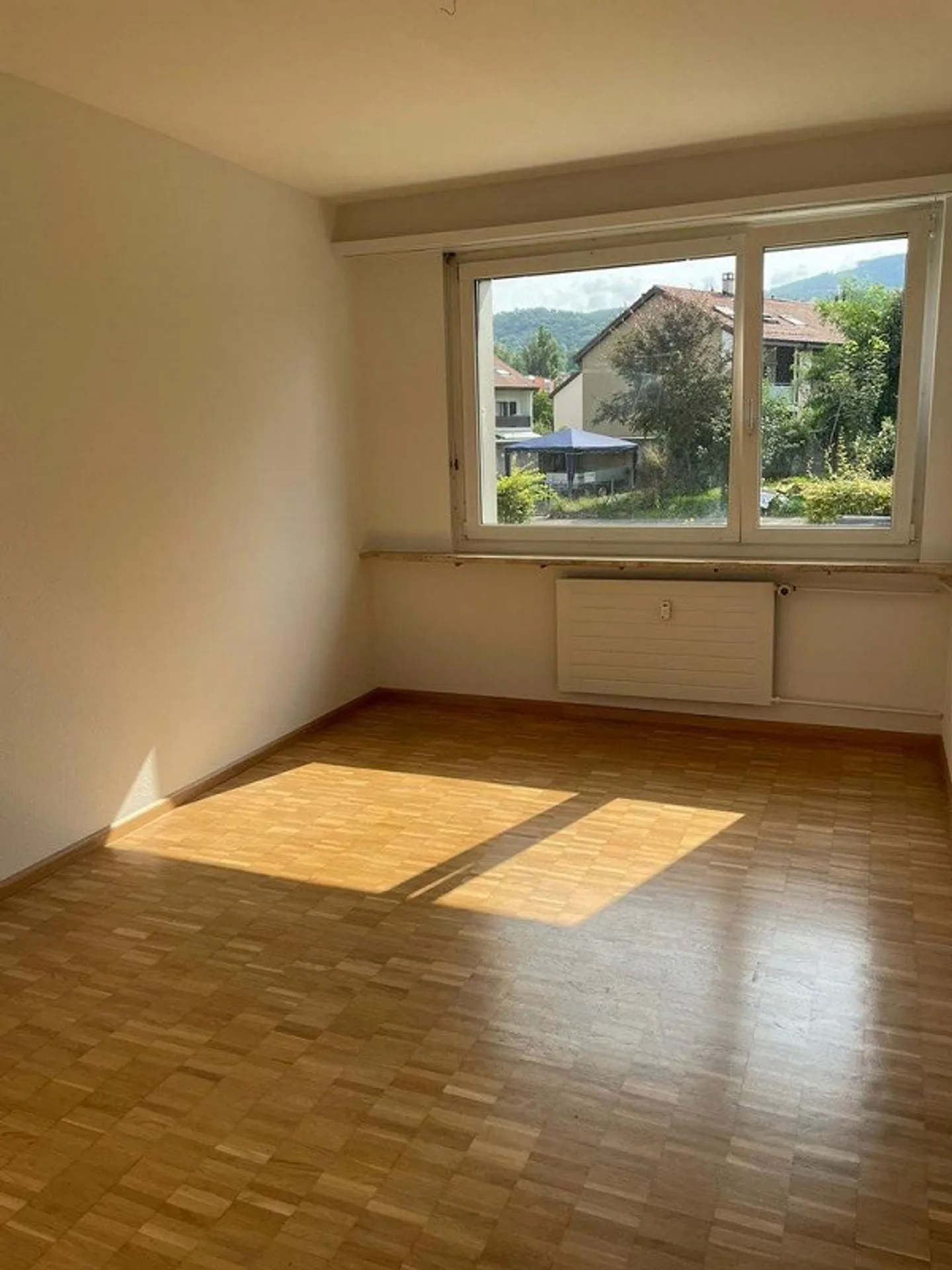 Bright 4.5-room apartment in a family-friendly location in Neu-Aesch - Photo 5 of 9